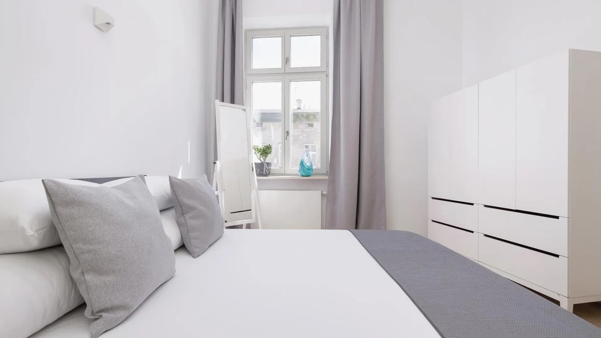 1-Bedroom Apartment - Brodzinskiego 3 - Podgorze 克拉科夫
