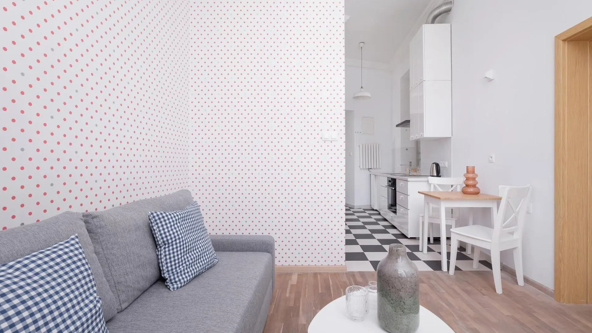 1-Bedroom Apartment - Brodzinskiego 3 - Podgorze 克拉科夫 0*,  波兰